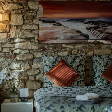 Aparthotel Centre Retreat 4*