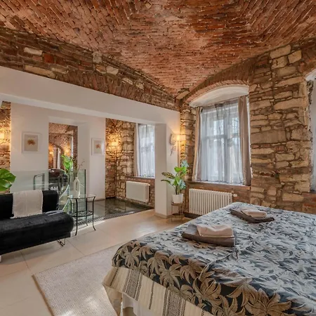 Aparthotel Centre Retreat 4*