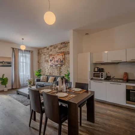 Lägenhetshotell Centre Retreat 4*