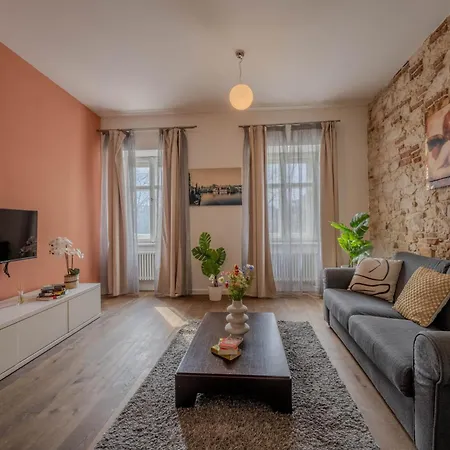 Centre Retreat Aparthotel