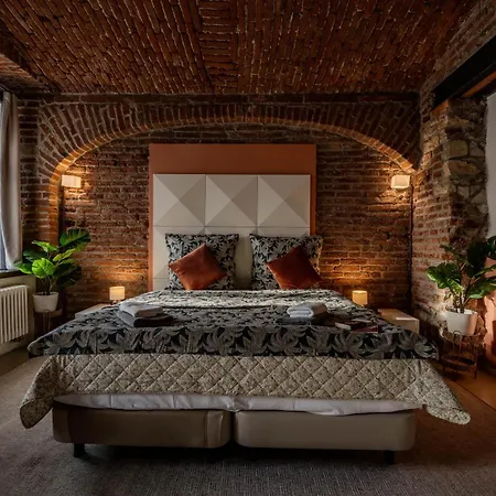 Centre Retreat Aparthotel 4*