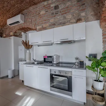 Centre Retreat Aparthotel 4*